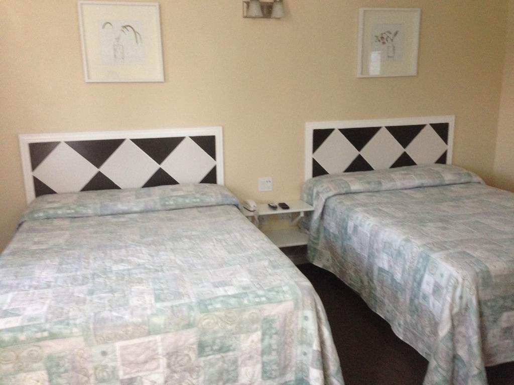 باريس Davidson Motel الغرفة الصورة